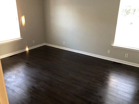 5th image of 75 Donelson St