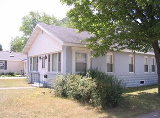 609 Park St, Grayling, MI 49738