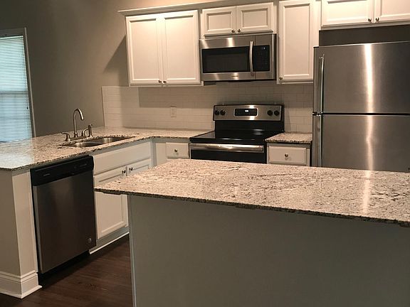 3rd image of 629 11th St