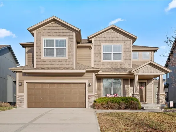 18774 W 165th Ter, Olathe, KS 66062