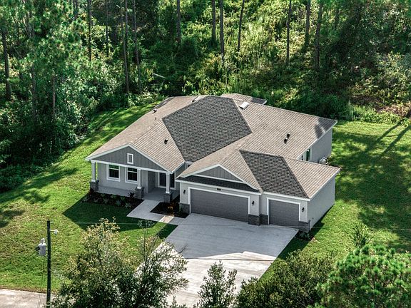 Maple Farmhouse elevation