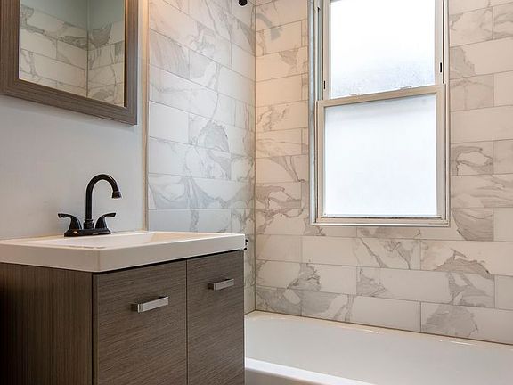 5th image of 1020 N Leamington Ave