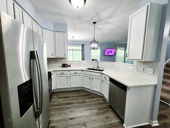 4th image of 1368 W Alder Creek Dr