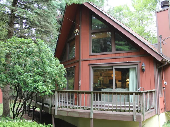 125 Red Squirrel Ln, Blakeslee, PA 18610