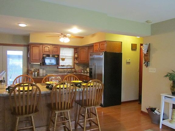 3rd image of 1512 E Stonehenge Dr #1512
