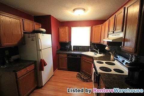 2nd image of 12589 Alder St NW