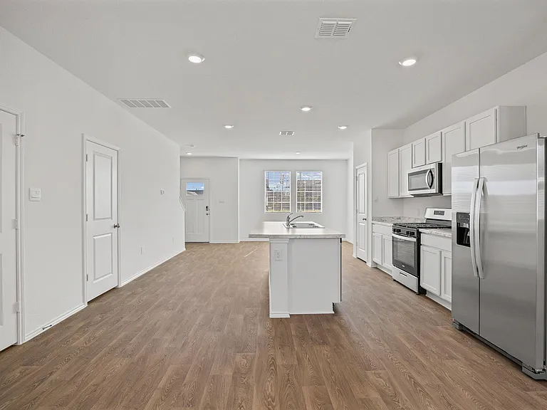 310 Puerto Plata Ave — Photo 9