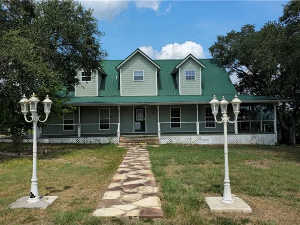 270 Canyon View Dr, Goliad, TX 77963
