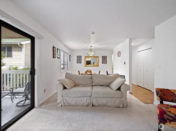 12840 SE 40th Court #C5, Bellevue, WA 98006
