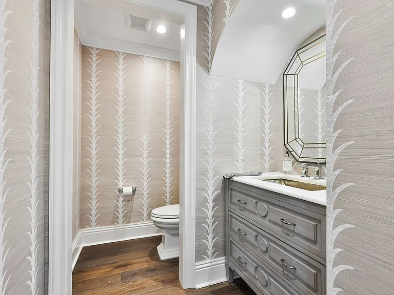 629 Riviera Dr — Photo 10