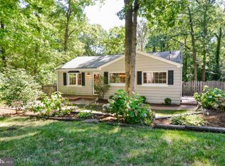 6650 Ridgeway Dr, Springfield, VA 22150