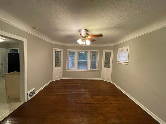 2nd image of 18113 Hiller Ave