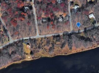 467 N Shore Dr, Albrightsville, PA 18210