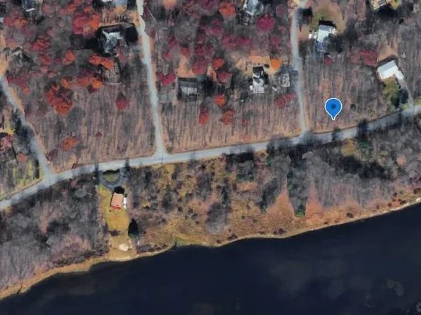 467 N Shore Dr, Albrightsville, PA 18210