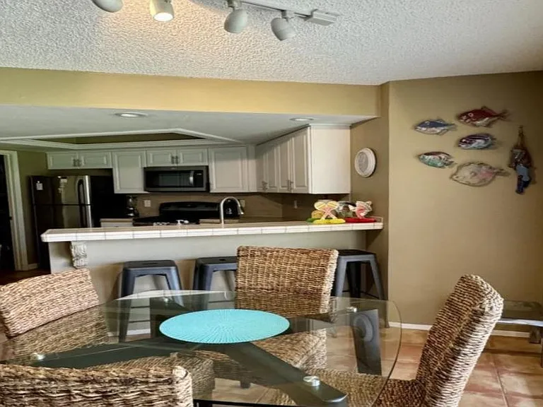 1912 Gulf Blvd #109 — Photo 10