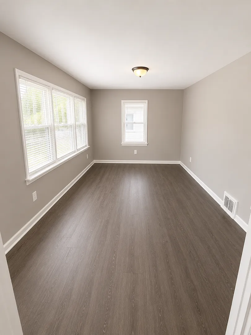 24 Vierling Drive Updated 2 Bed / 1 Bath Rental/Move In Speical! — Photo 3