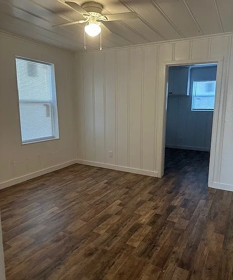 503 S Walnut St — Photo 5
