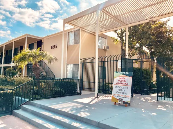 Kerrwood Manor, 6255 Atlantic Ave APT 52, Long Beach, CA 90805