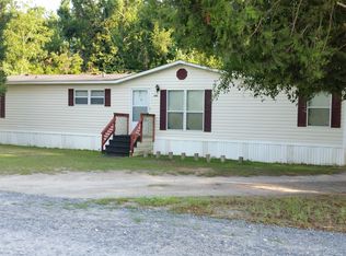 345 Dingle Ln, Saint Stephen, SC 29479
