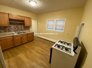 15 Vandine St #1A, Cambridge, MA 02141