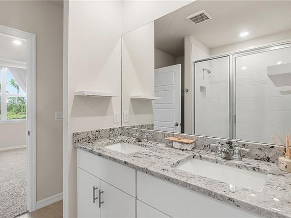4th image of 44197 Frontier DR