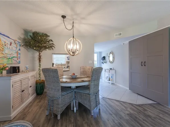 325 Charlemagne BLVD #A104, NAPLES, FL 34112