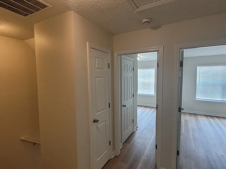 625 Chase Ln — Photo 16