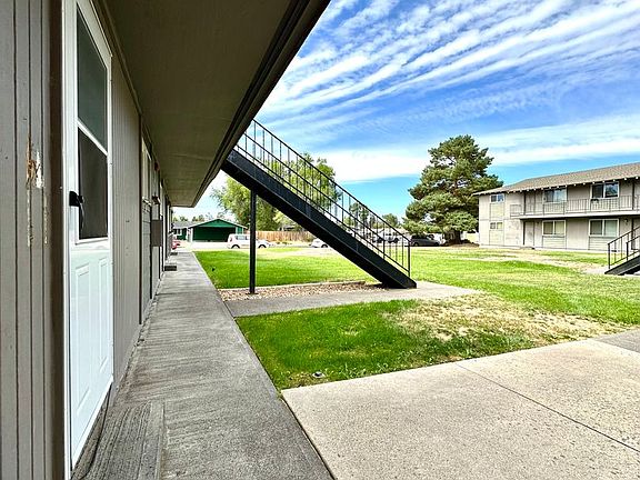 2nd image of 1620 SW Lava Ave #L1620-12