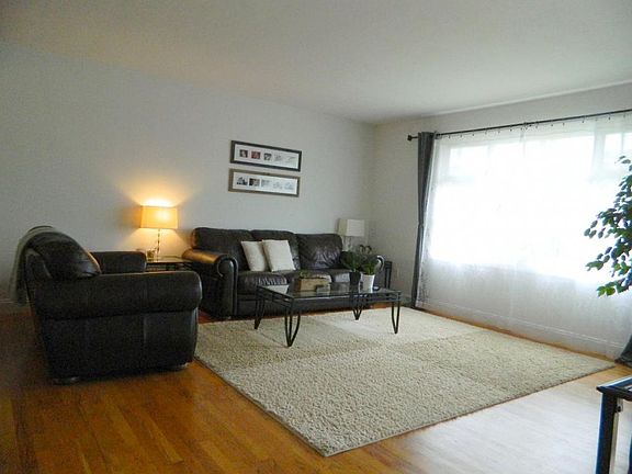 4th image of 63 Frederick Dr