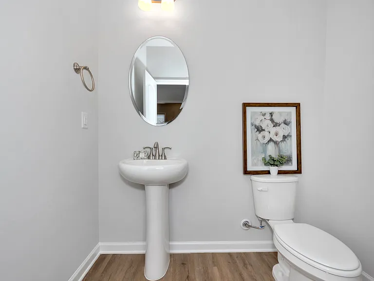 17387 Chelsea St — Photo 17