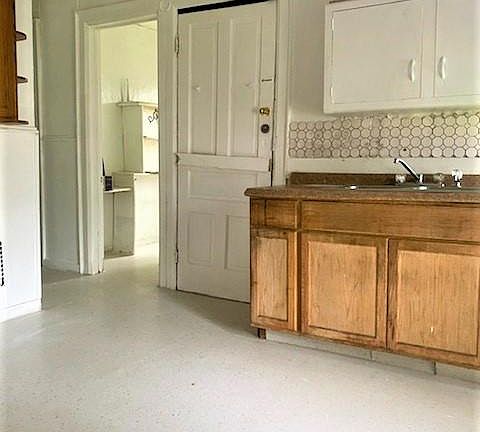 2nd image of 144 Wohlers Ave