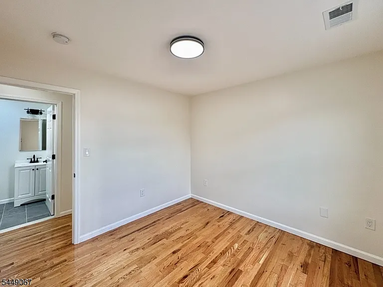 156 Ridgewood Ave #1 — Photo 10