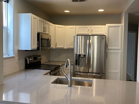 2nd image of 1747 N Pearl St APT 104