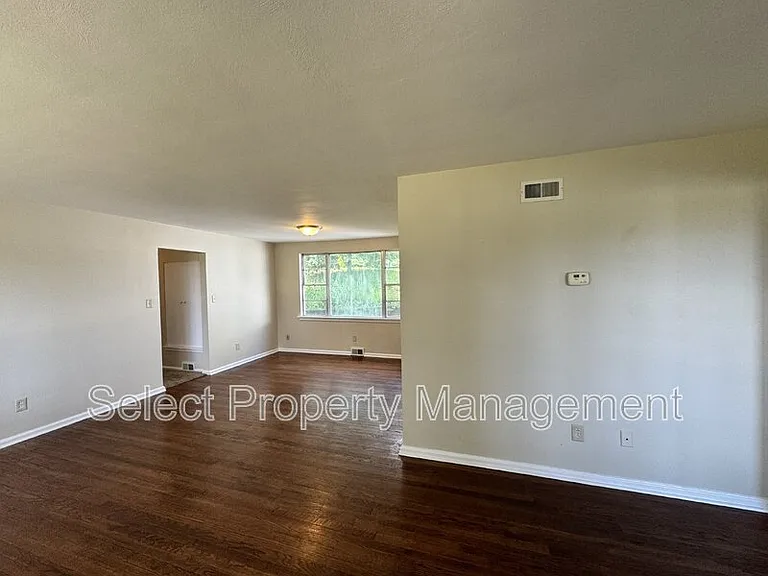 7515 Aboite Center Rd — Photo 5