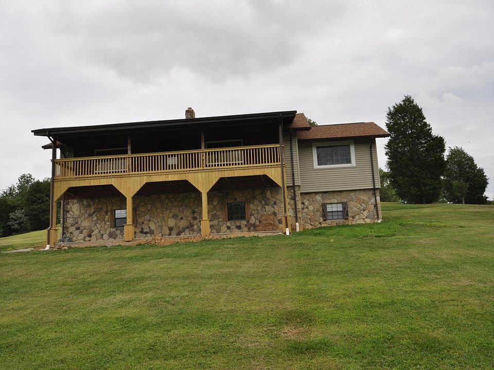 1st image of 322 Meadow Creek Dr
