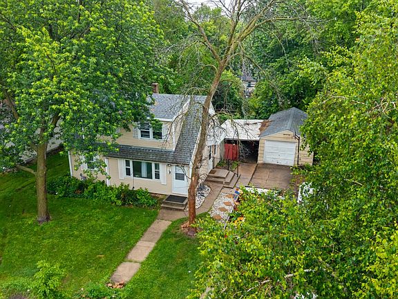2nd image of 1450 Sandhurst Ave E