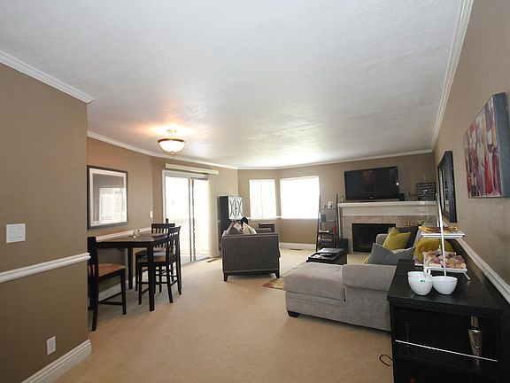 3rd image of 4848 Lakebird Pl
