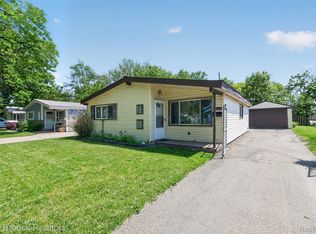 1000 E Madge Ave, Hazel Park, MI 48030