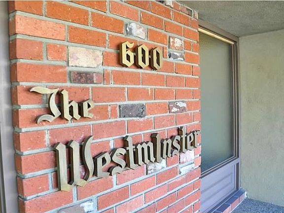 4th image of 600 W Stocker St APT 315