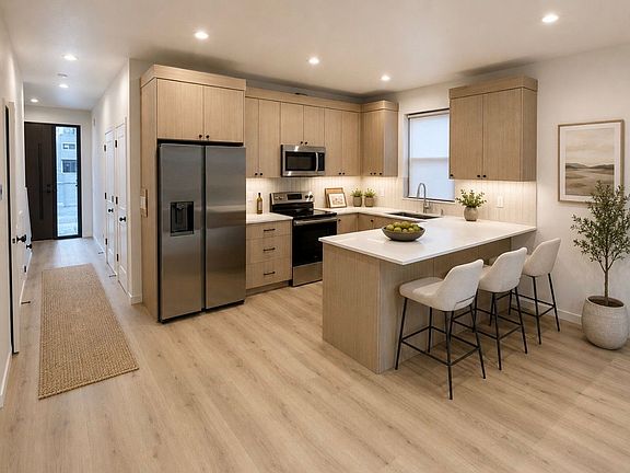2nd image of 520 NE 117th Ave #612-B