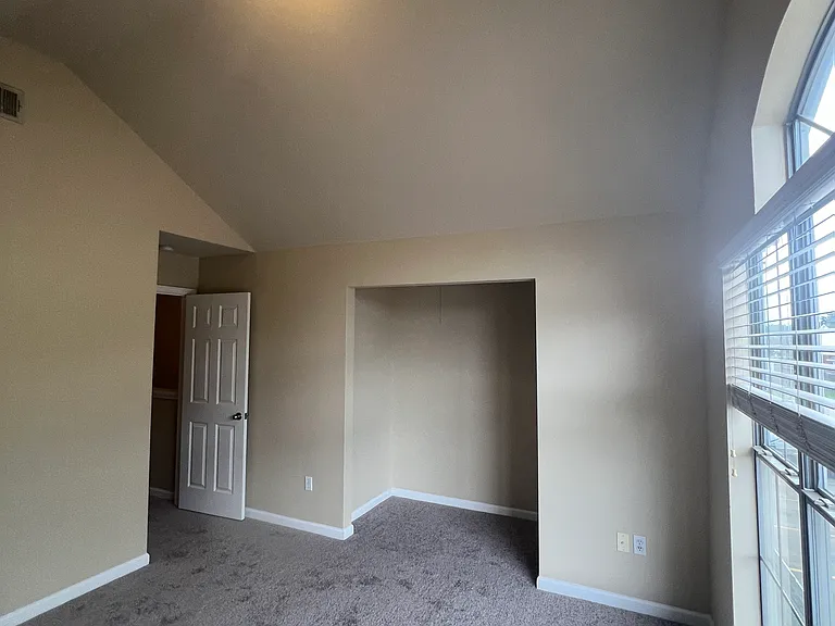 1900 Carrollwood Dr #3 — Photo 32