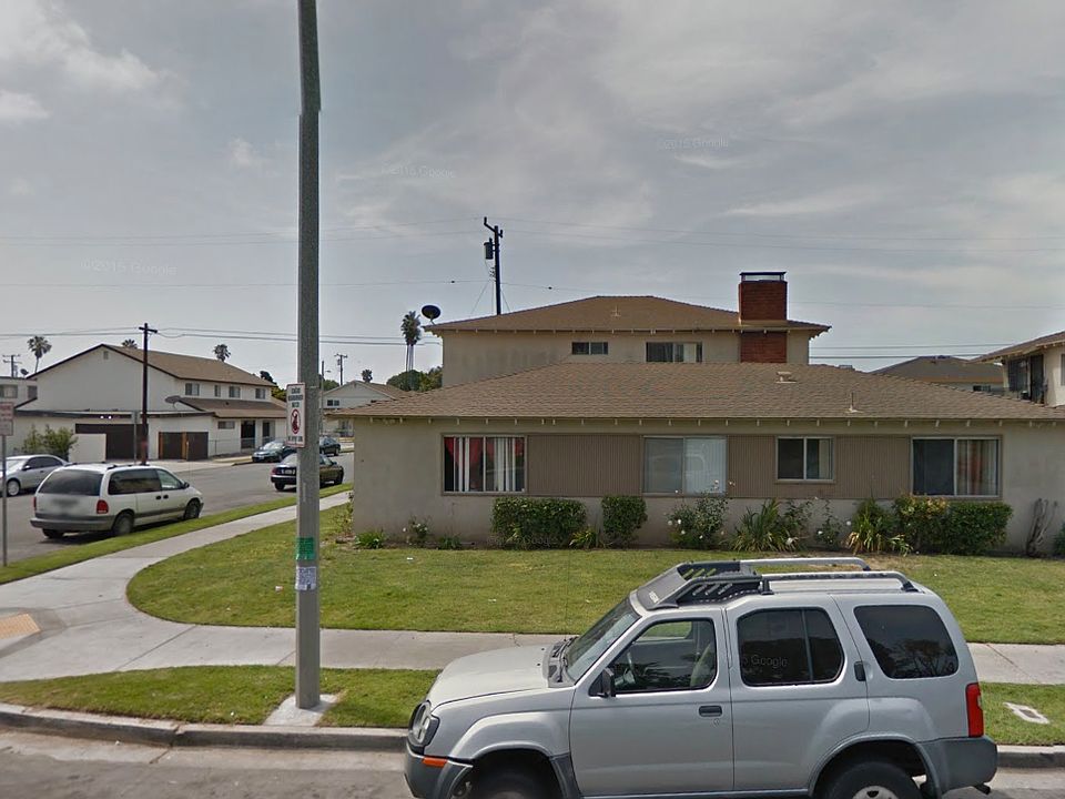 2nd image of 300 Canterbury Way APT 3