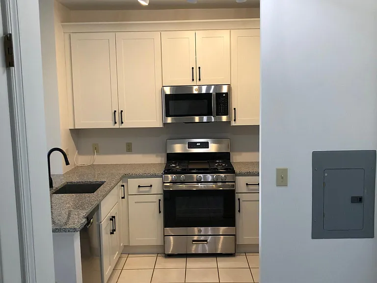 1645 International Dr #303 — Photo 7