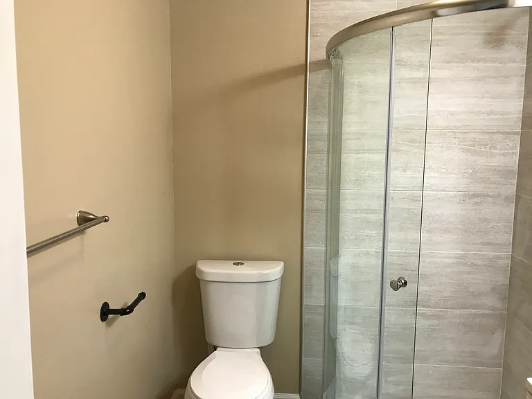 35 Madrone Ave #A — Photo 4