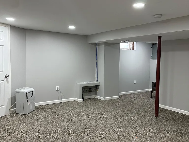 319 Charles Ave #A — Photo 20