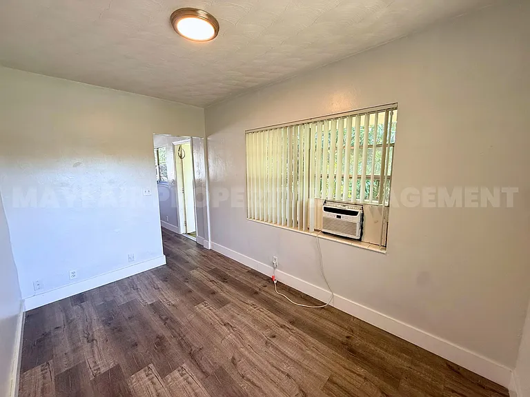 312 NE 15th Ave #10 — Photo 5