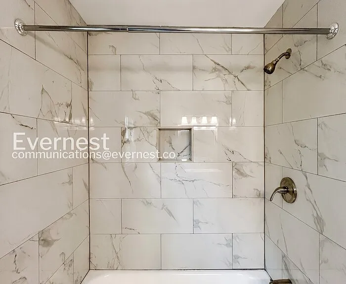 603 Henry St — Photo 7
