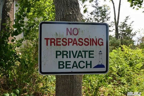 2nd image of 530 Peconic Bay Blvd