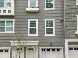 7550 129th Pl SE UNIT D104, Newcastle, WA 98056