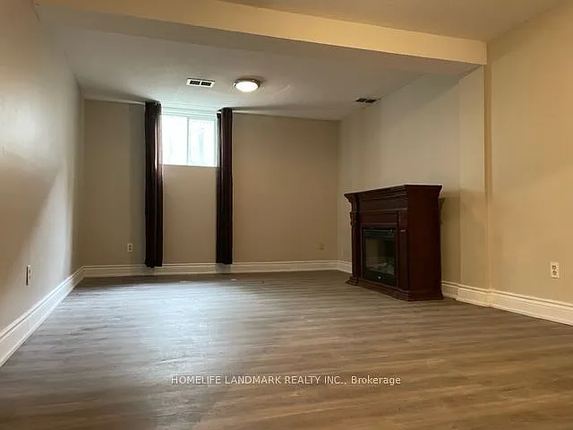 3 bed, $1,650 — Photo 2